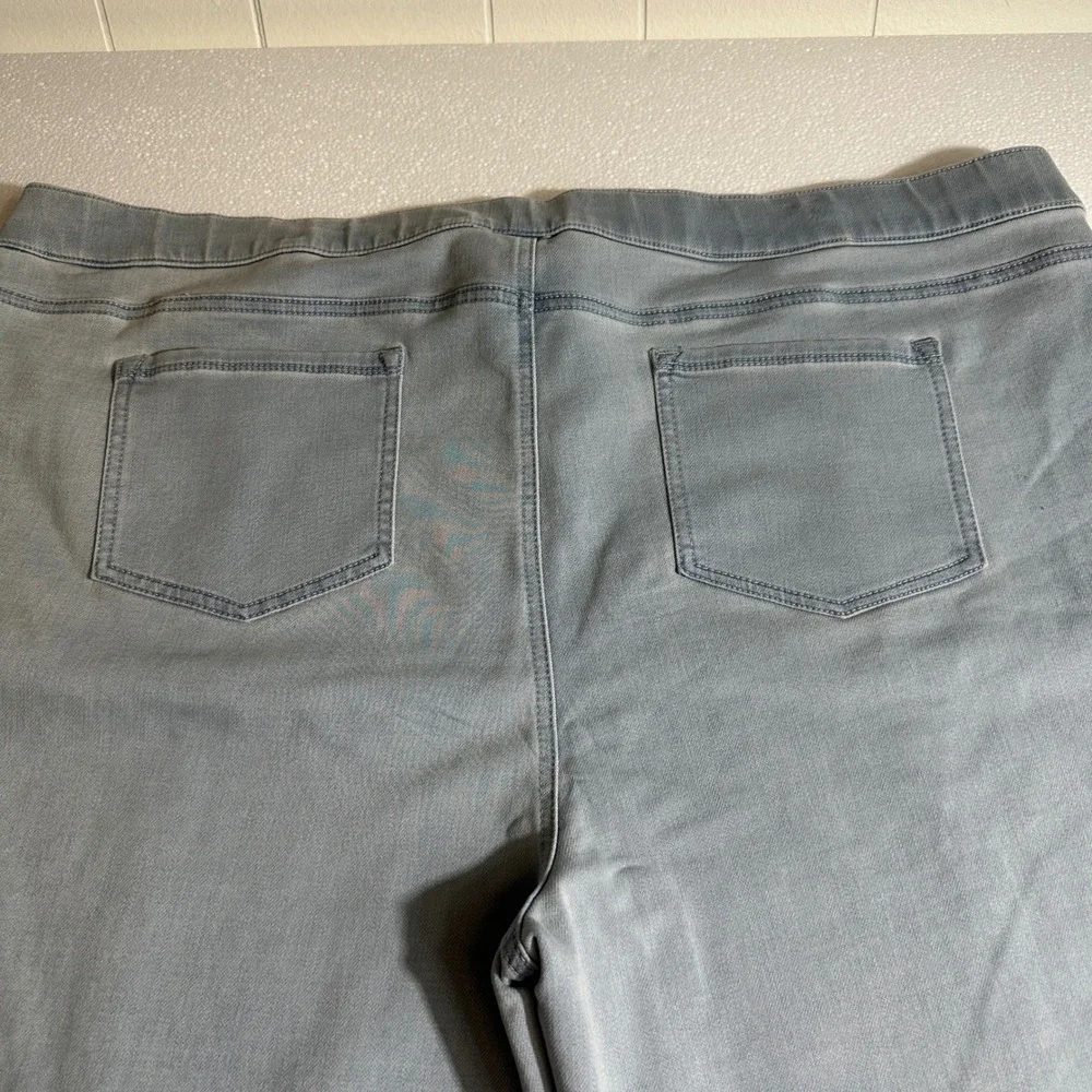 Isaac Mizrahi Live Divine Denim Womens Jeans Elastic Waist Pull On Pants Sz 28WP